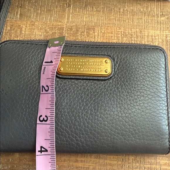 Marc by Marc Jacobs Black Leather Wristlet - Picture 11 of 17
